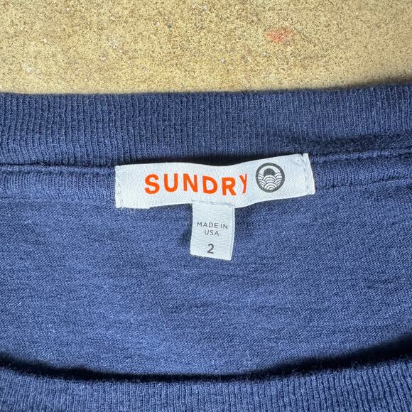 Sundry Women’s Lightning Bolt Graphic Navy Blue Sleeveless Shirt Size 2 M/L - Picture 4 of 7